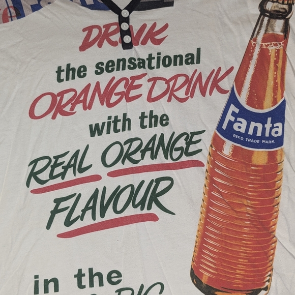 Coca~Cola Fanta tshirt with hood - Picture 2 of 8